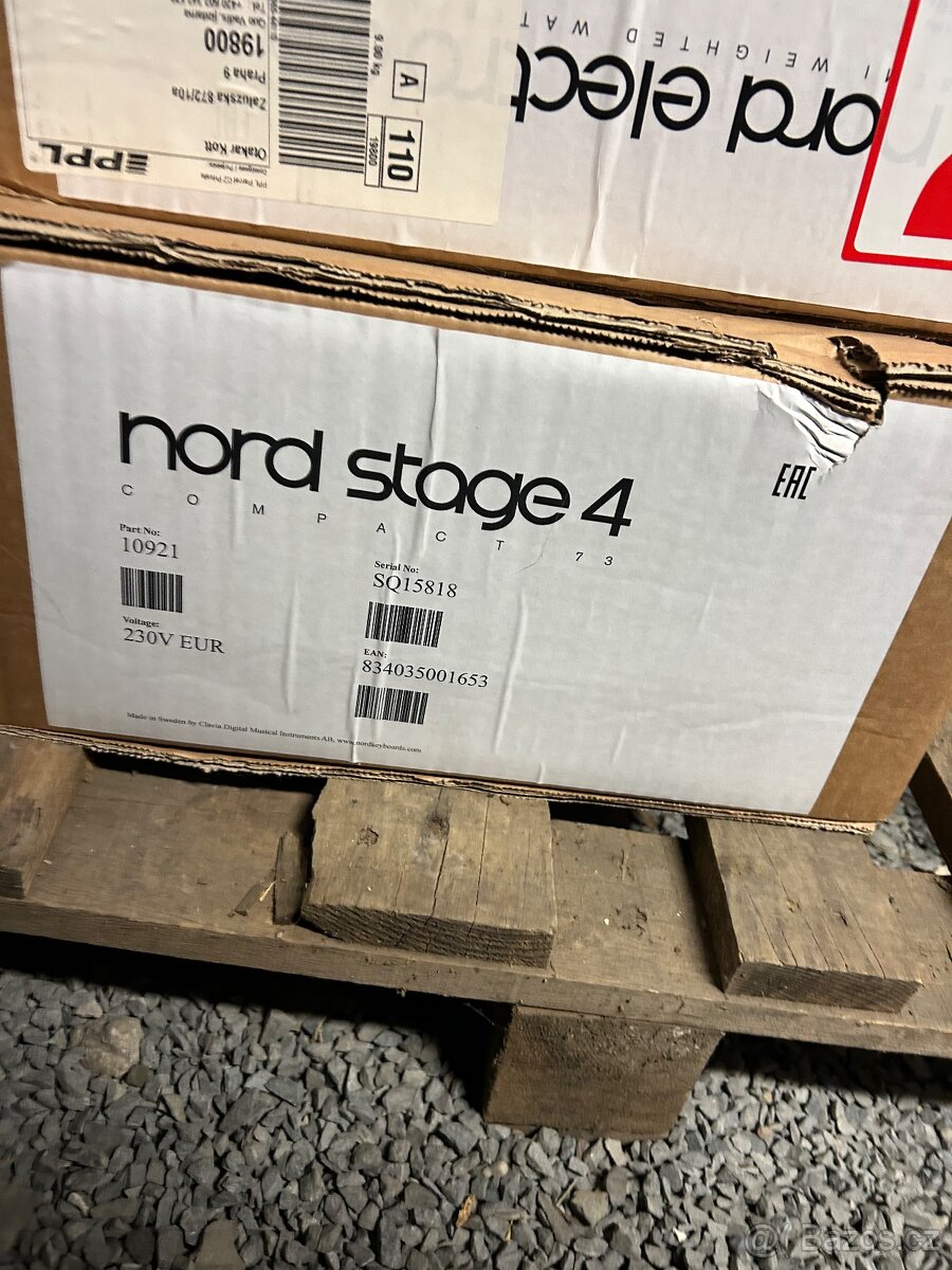 Nord Stage 4 88 a Nord Stage 4 Compact 73 - 2