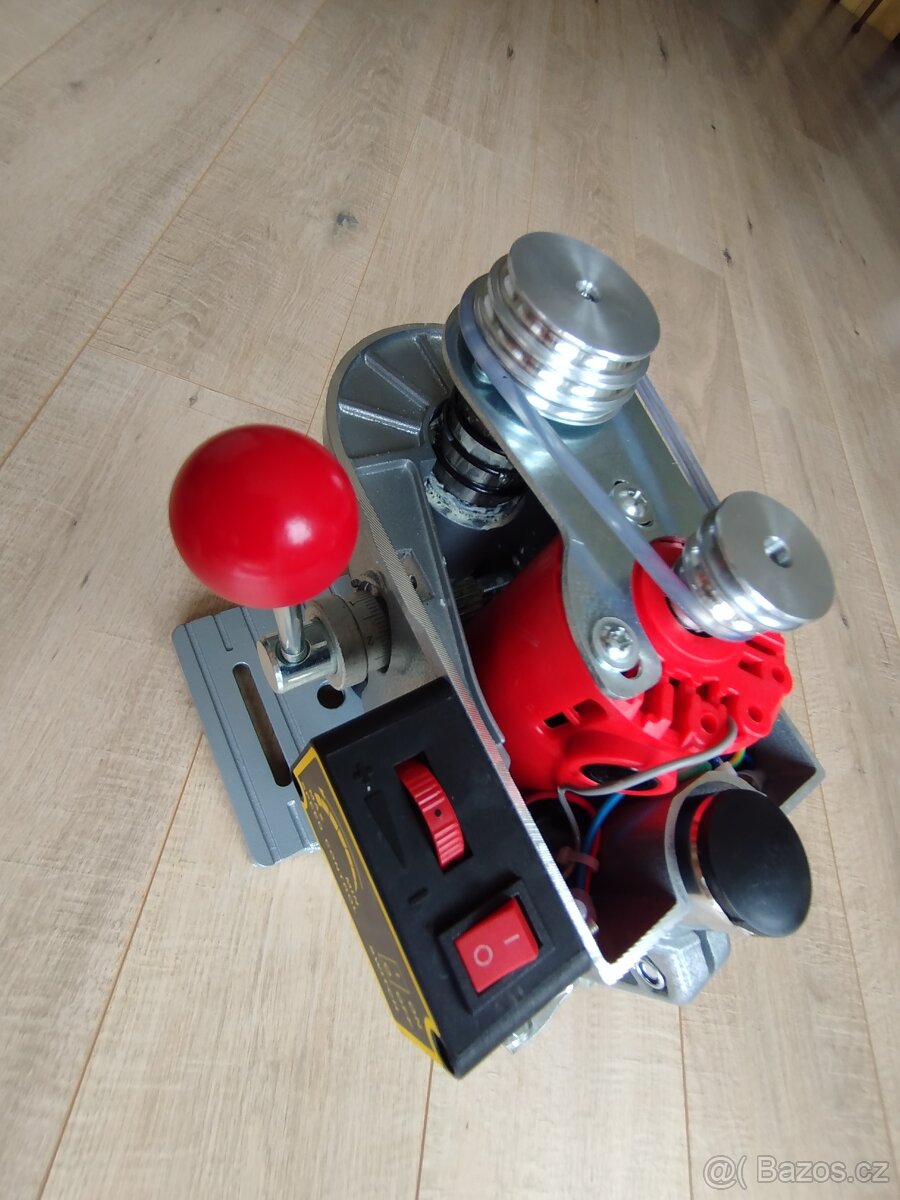 Mini sloupová vrtačka - 2