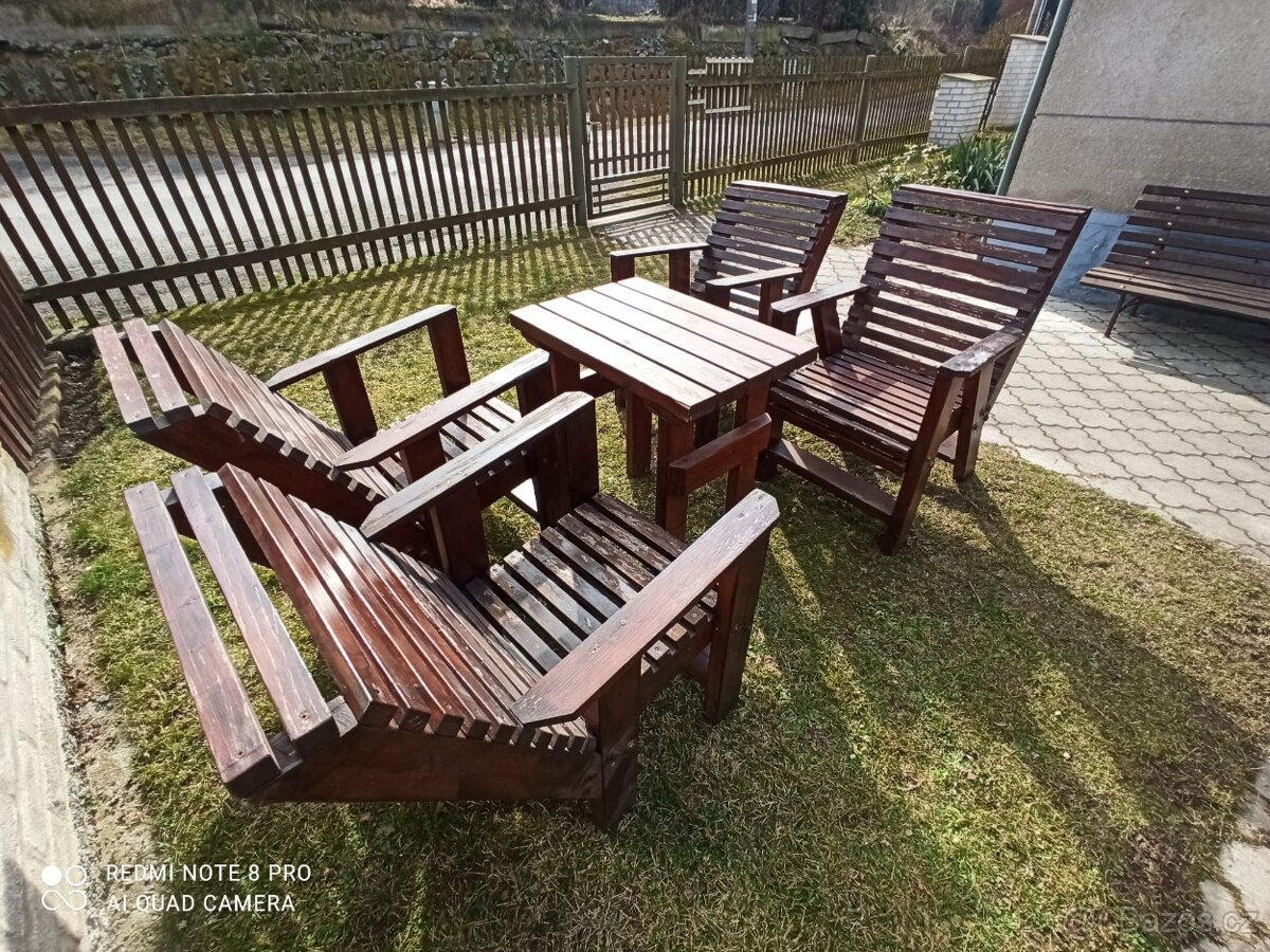 Dřevěný nábytek - 2