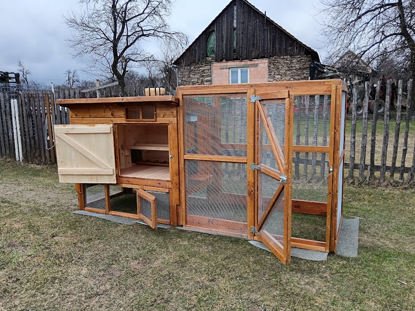 Kurník pro 6-8 slepic - 2