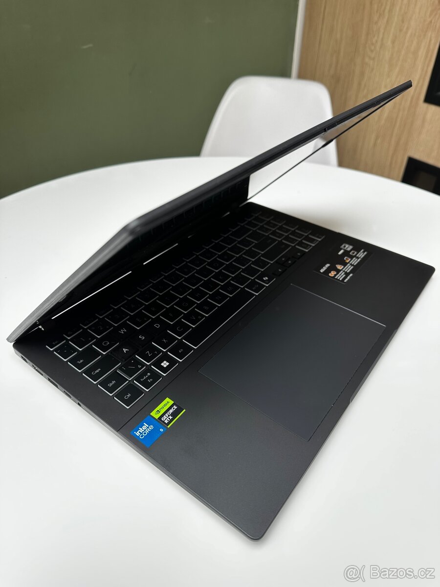 ASUS Vivobook 16 RTX 4050 Herní notebook, 144H - 2