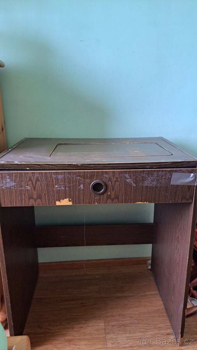 Šicí stroj Veritas - 2