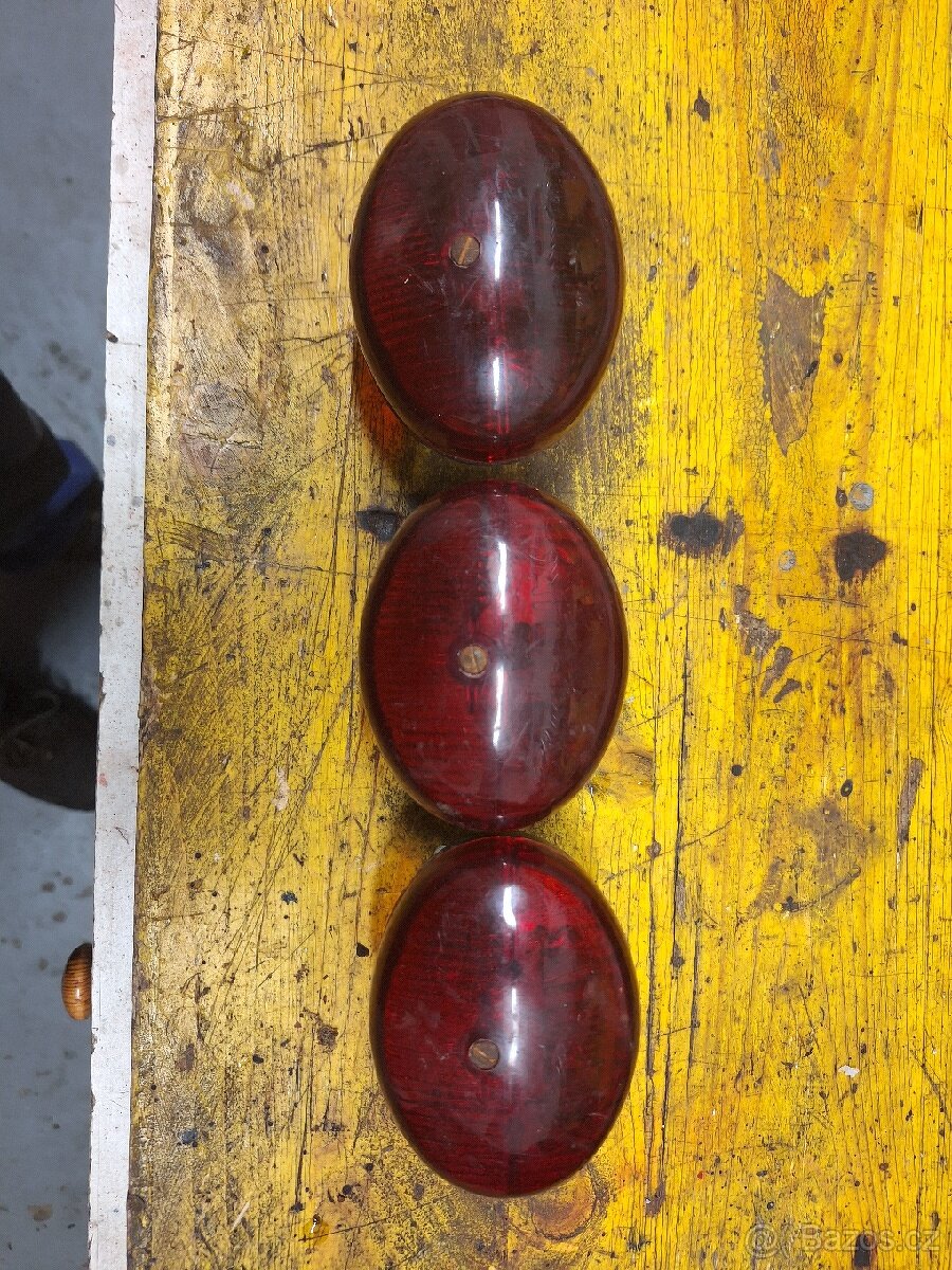 Saturnus světla, krytky - 2