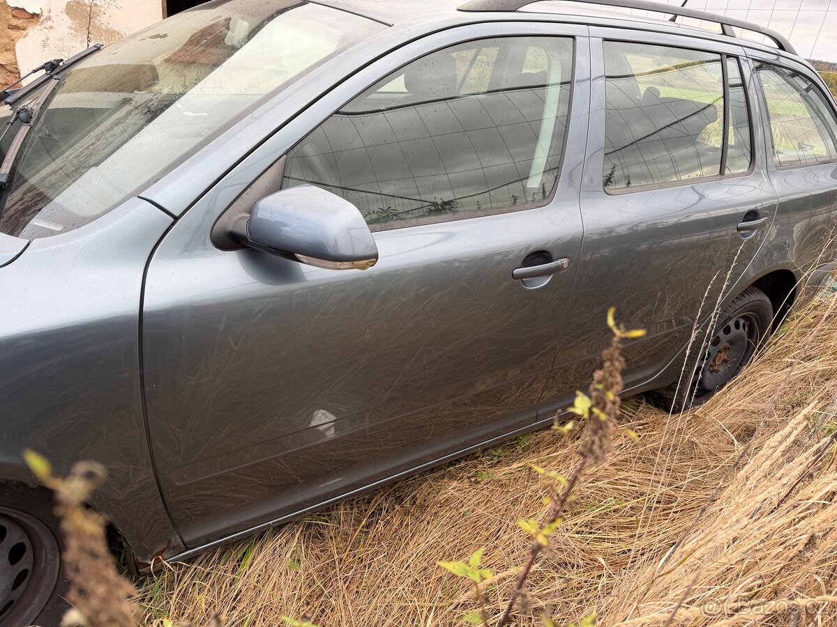 Škoda Octavia 2 combi 2.0fsi díly - 2
