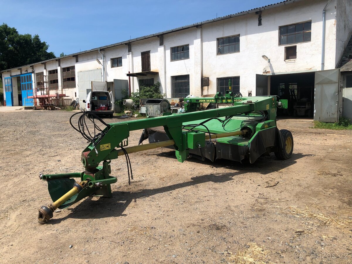 Sekačka John Deere - 2