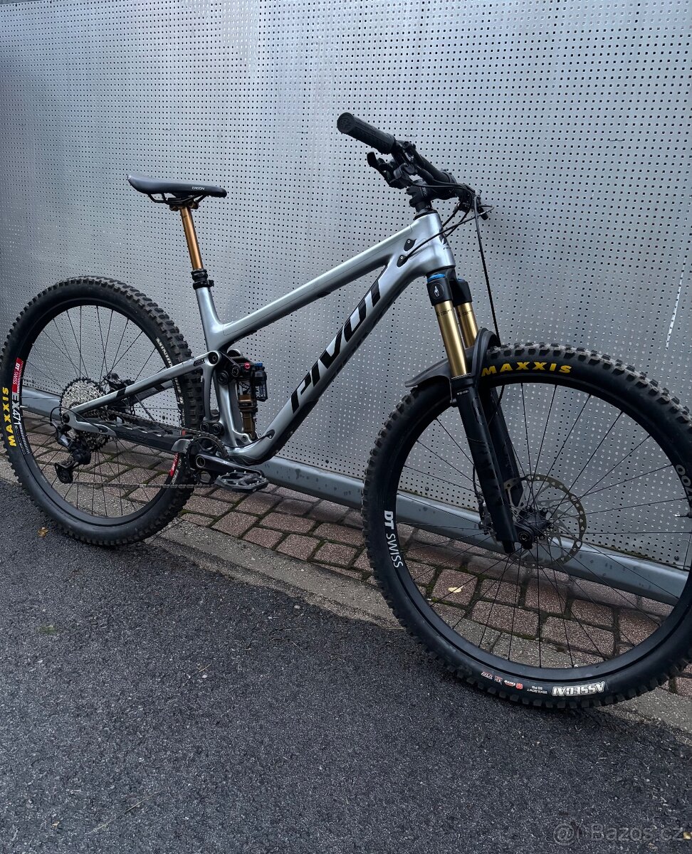 Pivot Trail 429 L - 2