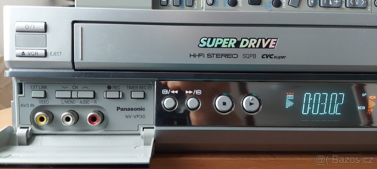 COMBO PANASONIC NV-VP30 EP-S/DVD/VHS - 2