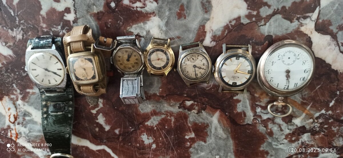 Hodinky různé stáří - 2