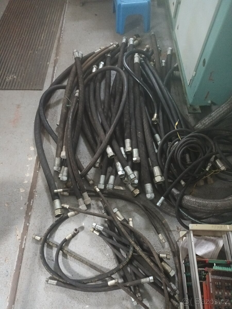 Náhradní díly pro hydraulické lisy CS – likvidace provozovny - 2