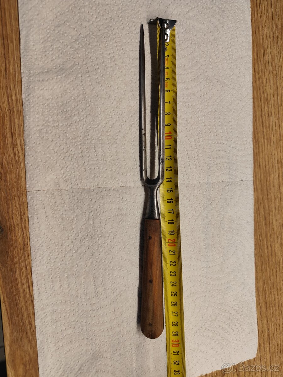 Starožitná ocelová vidlice na maso - 2