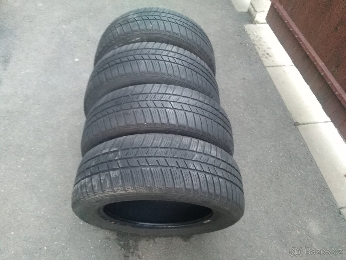 Prodám zimní gumy Barum Polaris 5 185/60 R15 88T - 2