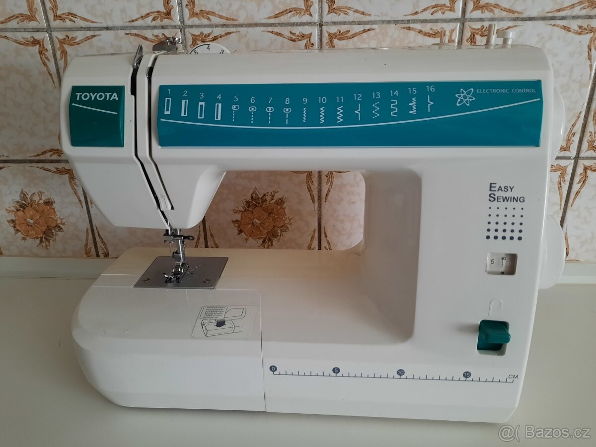 Šicí stroj TOYOTA na opravu nebo na náhradní díly - 2
