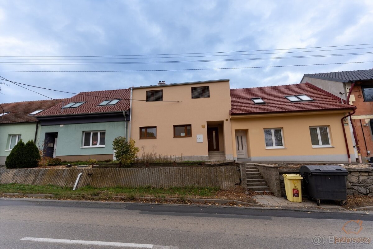 Prodej rodinného domu - 239 m² Měnín, okr. Brno - venkov - 2