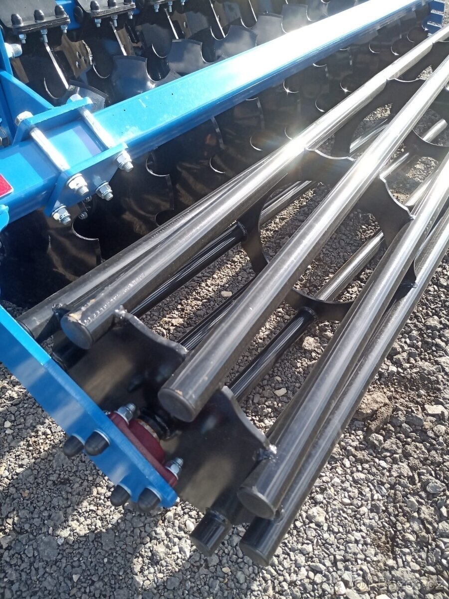 Diskový podmítač CZAGRO maschinery Hyperion 2,7m - 2