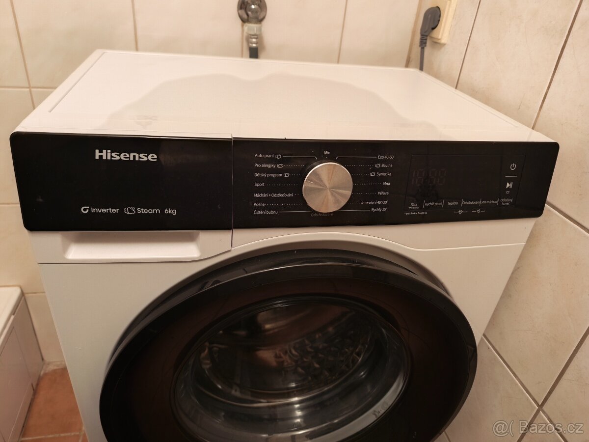 Úzká parní pračka HISENSE WF3S6021BW - 2