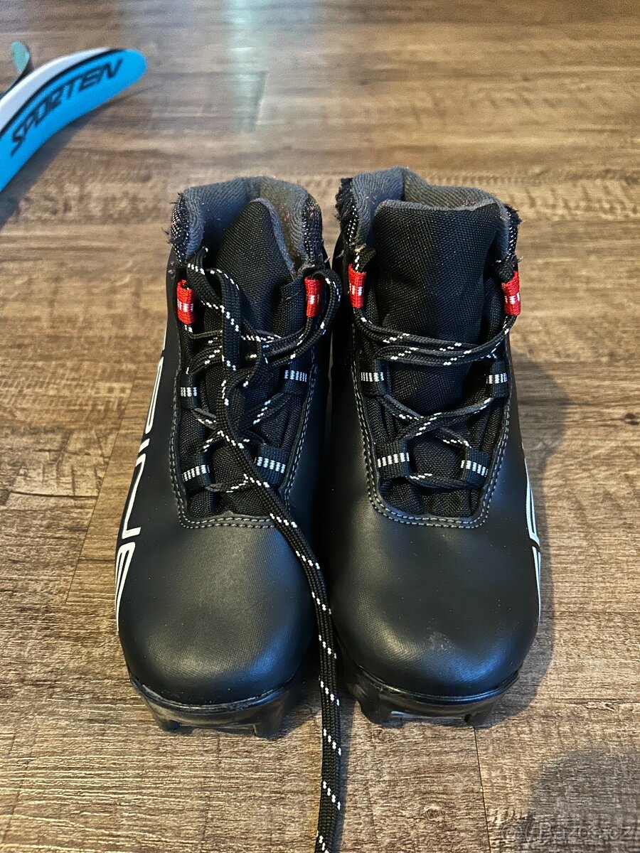 Prodám dětské běžky 120 cm a boty 30 - 2