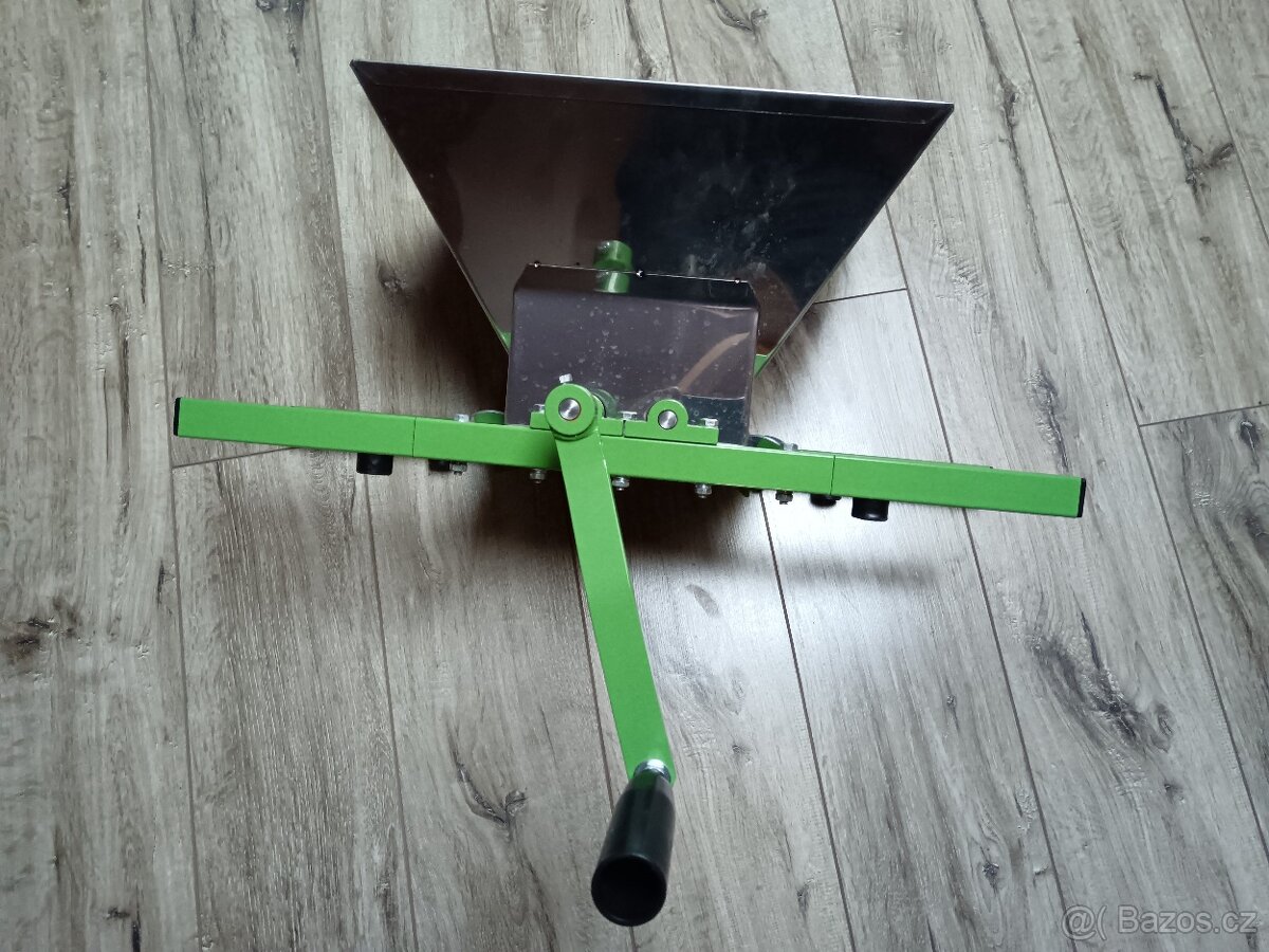 Nerezový drtič ovoce - 2