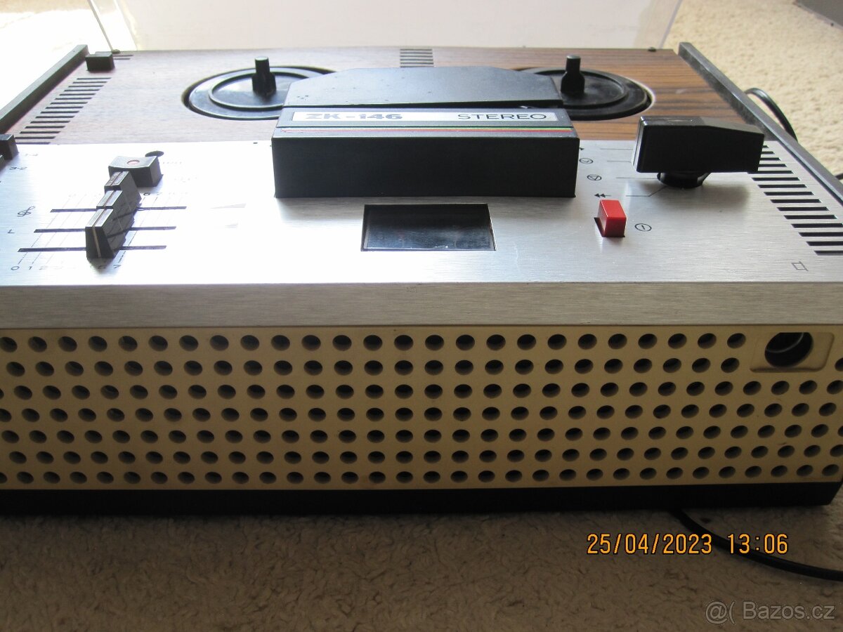 Kotoučový magnetofon UNITRA 147A - 2