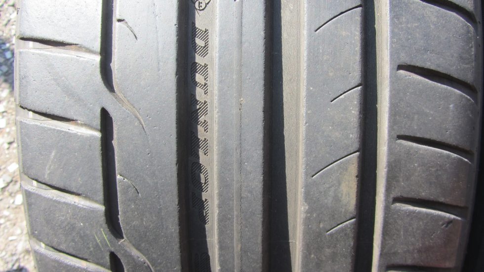 Letní pneu 225/40/18 Dunlop - 2