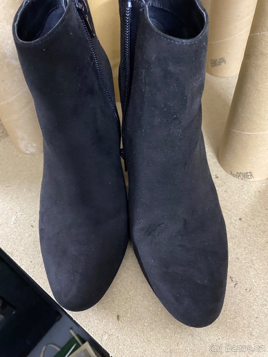 Damske kotnikove boty 37 - 2