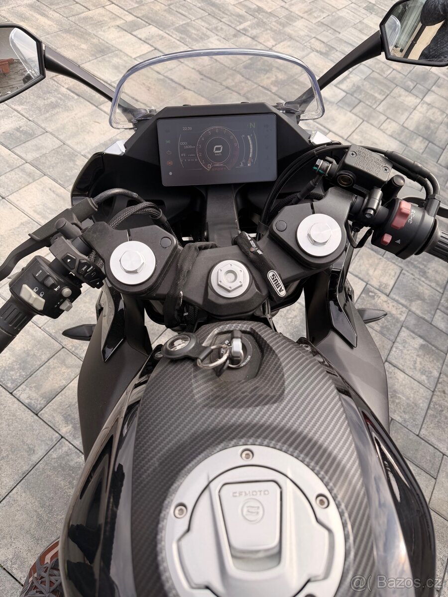 Prodám CFMOTO 300SR – téměř nový stav - 2