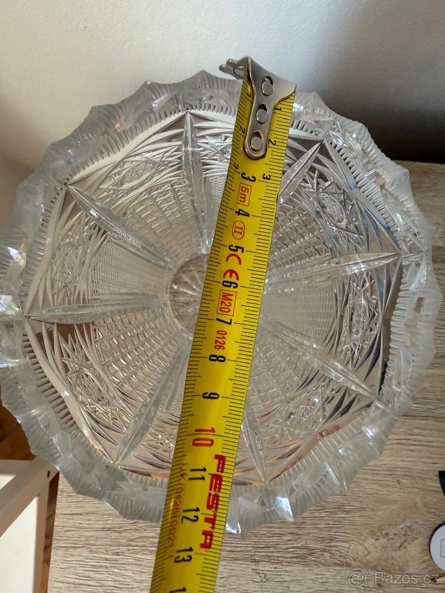 Stará broušená čirá váza - 2