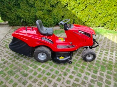 Prodej zahradního traktoru HECHT - 2