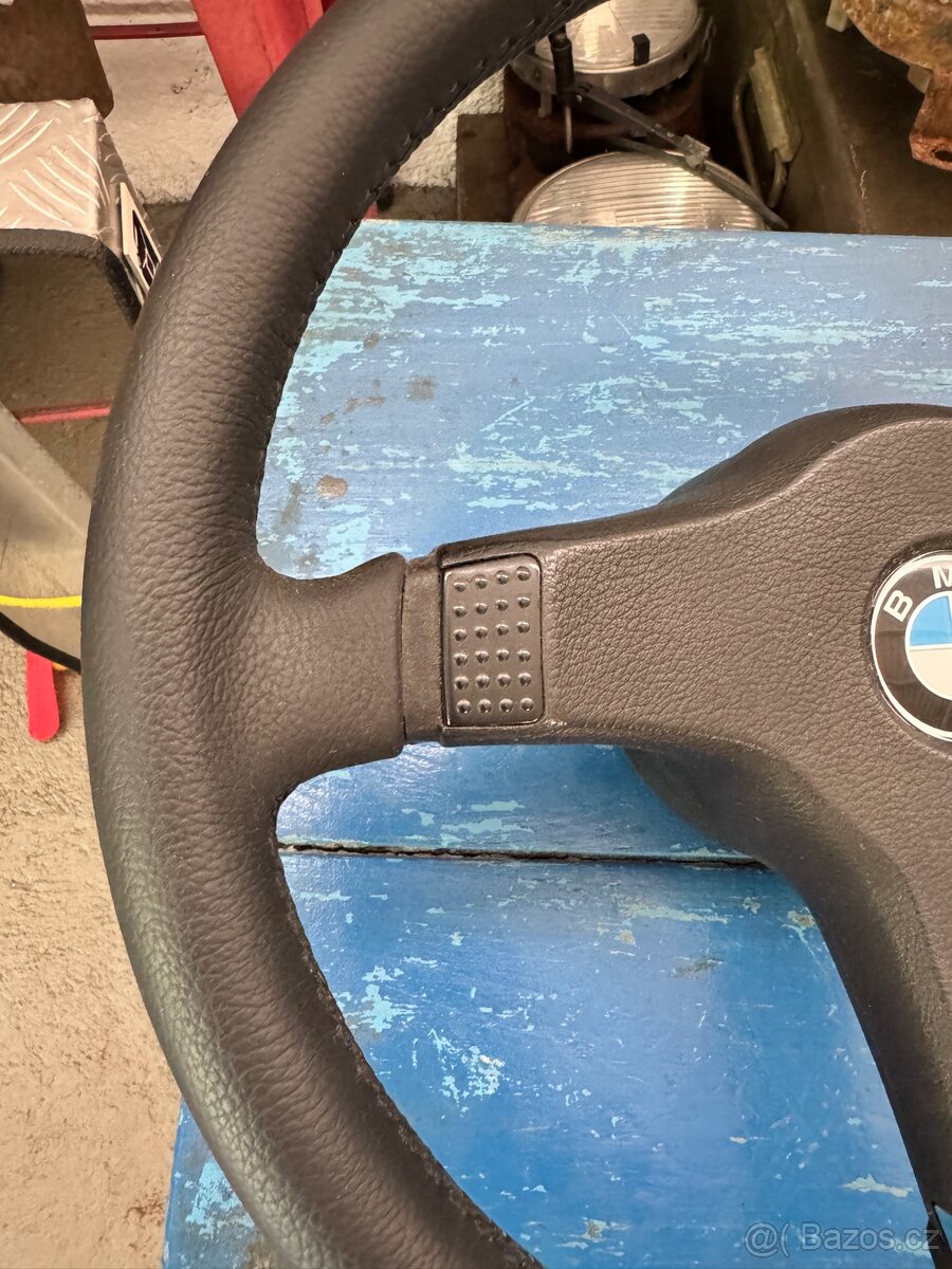 M Technik volant BMW E30 E24 E28 E34 - 2
