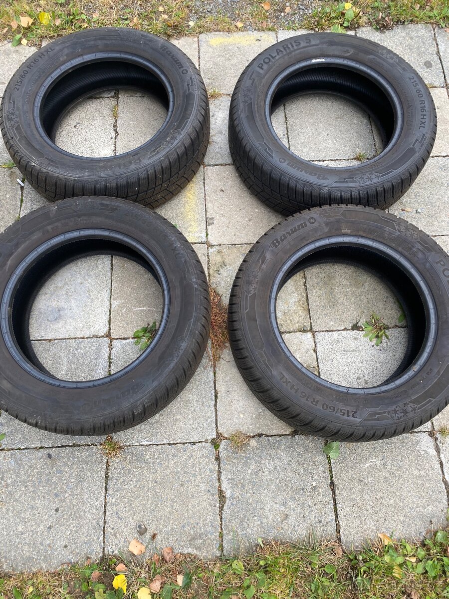 Prodám pneumatiky velikost R16 216/60 - 2