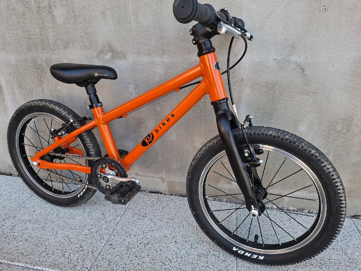 Kubikes 16 + vodící tyč. Top stav - 2