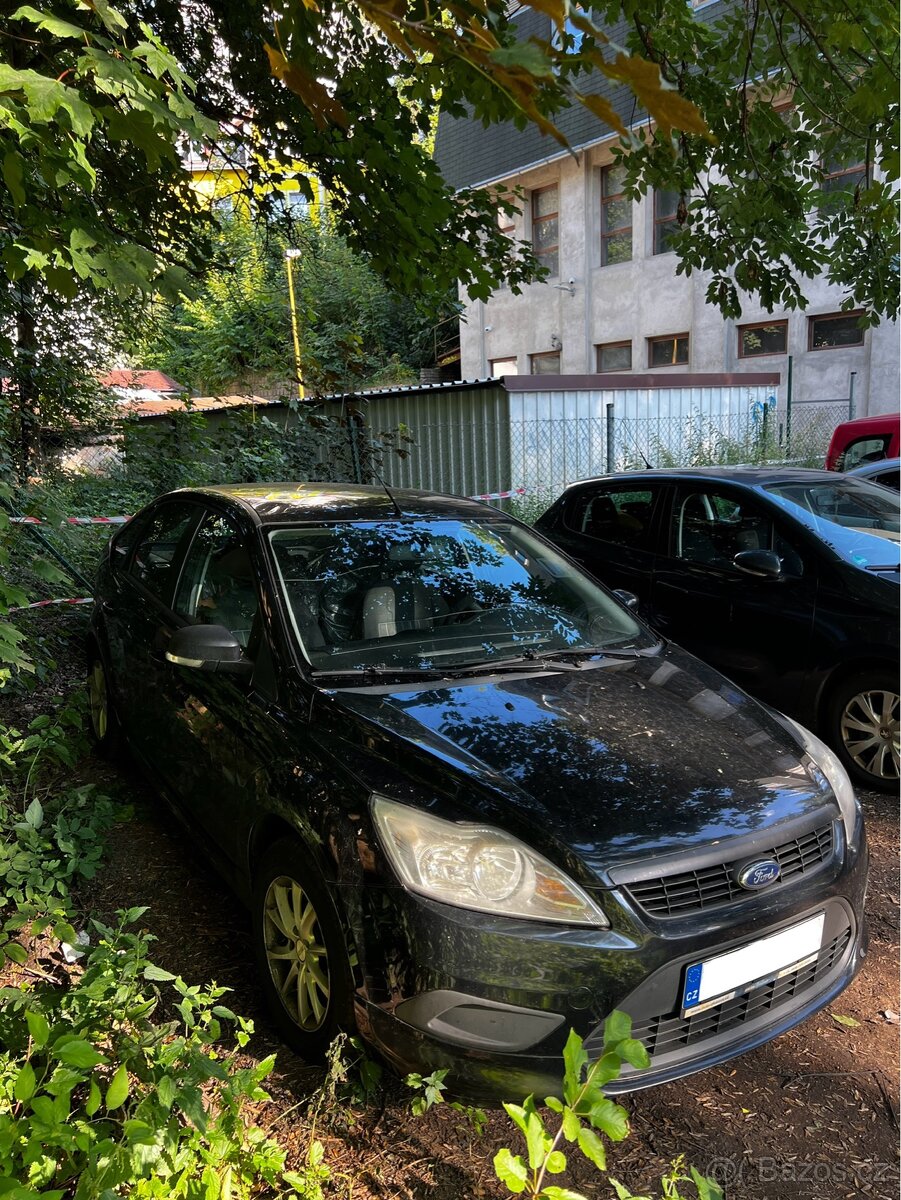 Ford focus 2010 - 2