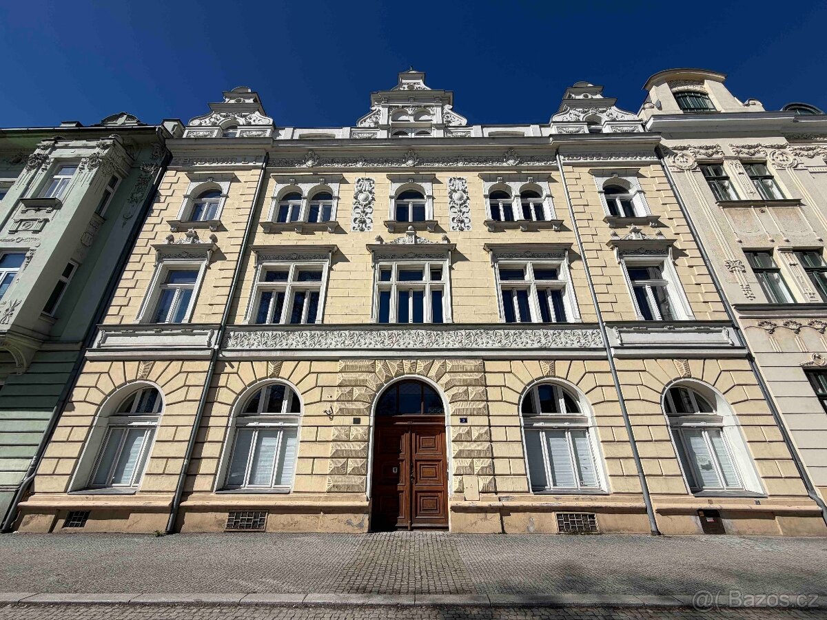 Pronájem prostor 129 m² - 2