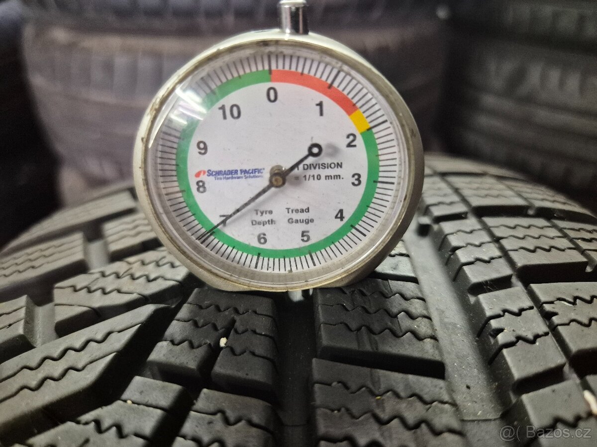 205/55 R17 HANKOOK (2x6,5 2x5,5mm) č.16372 - 2