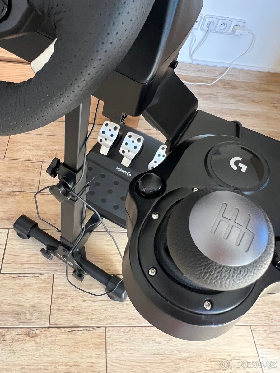Logitech Sada volantu G29 Driving Force DShifter + Stojan - 2