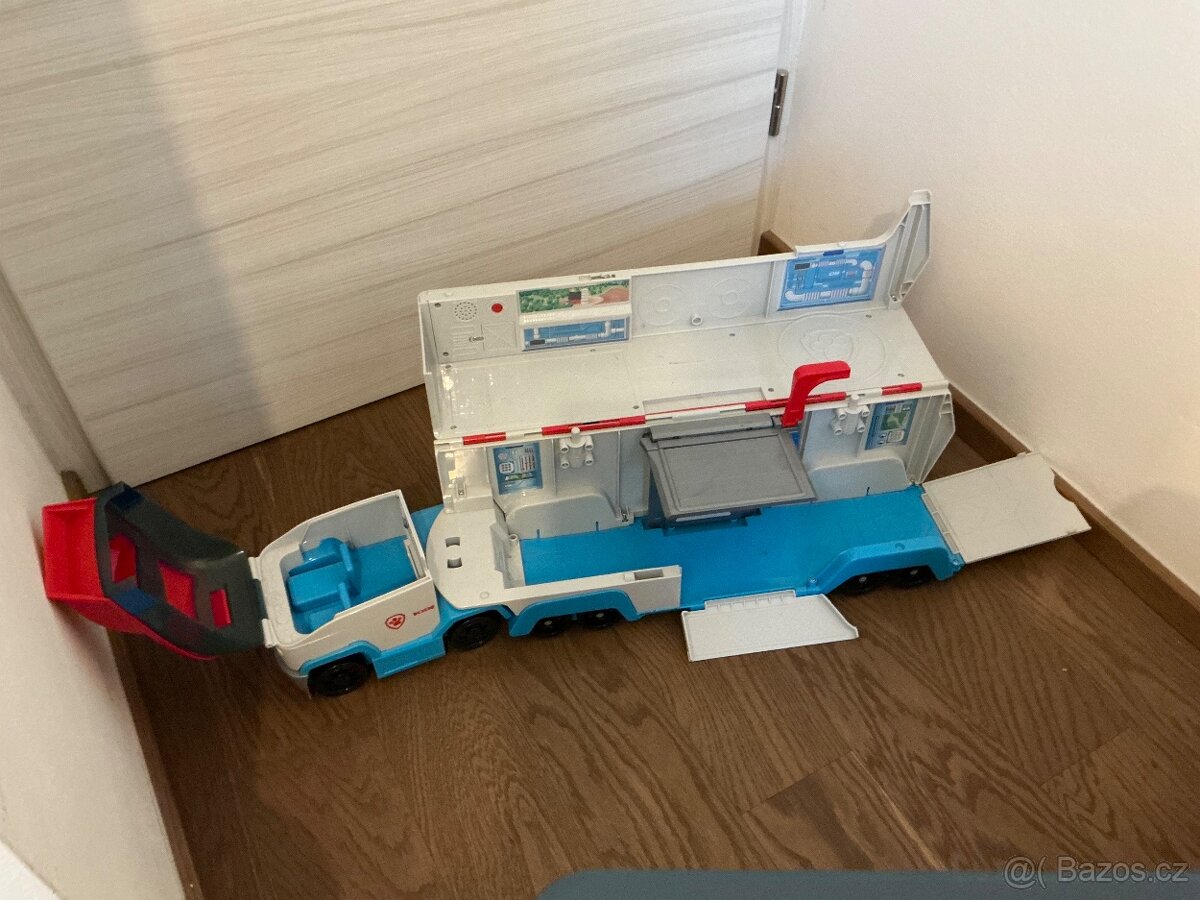 Tlapkova patrola - kamion - 2