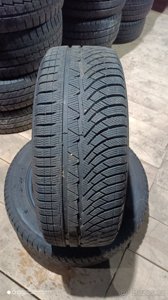 Zimní pneumatiky 235/55r17 - 2