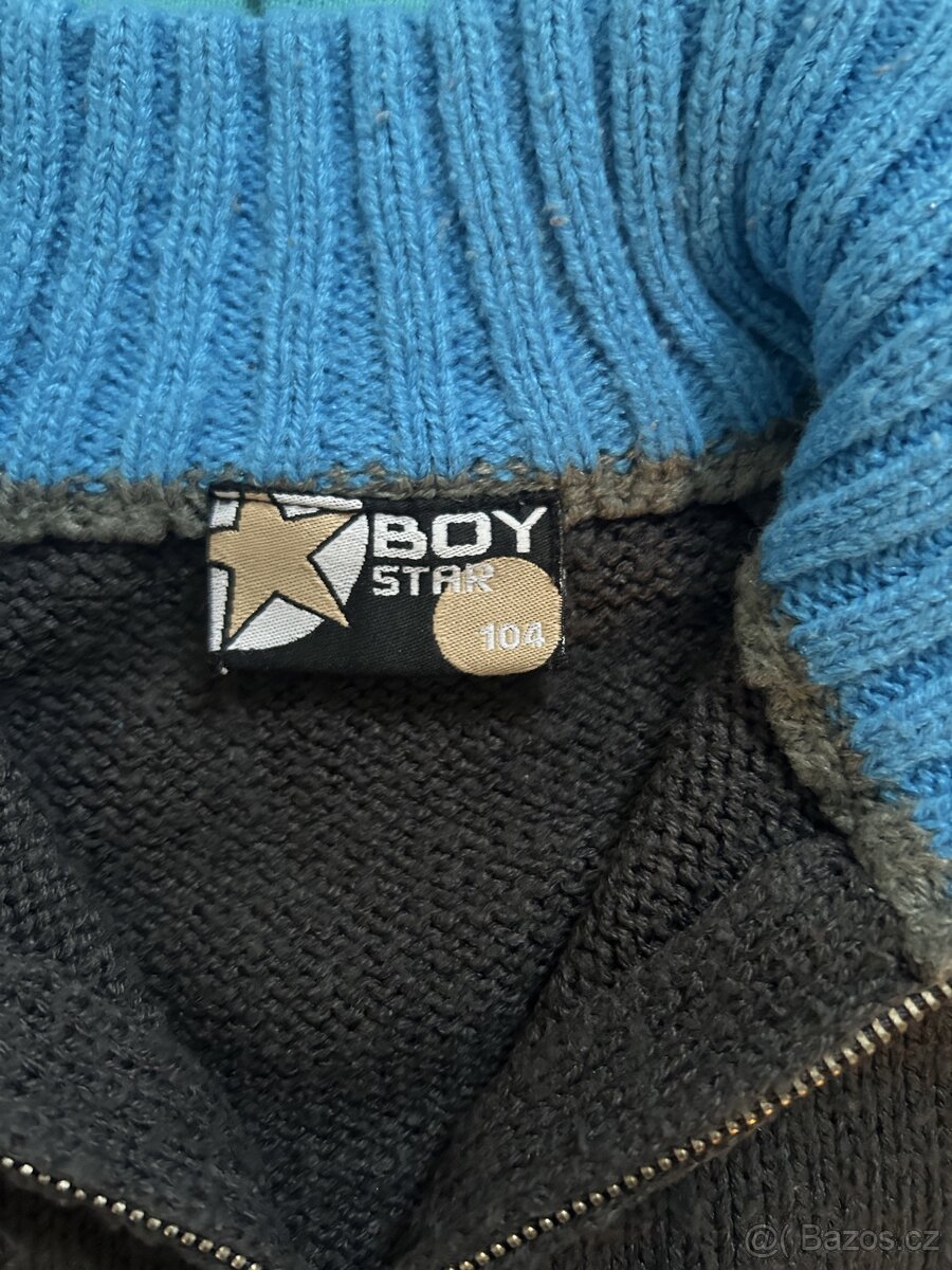 4x svetřík vel. 104 - 2