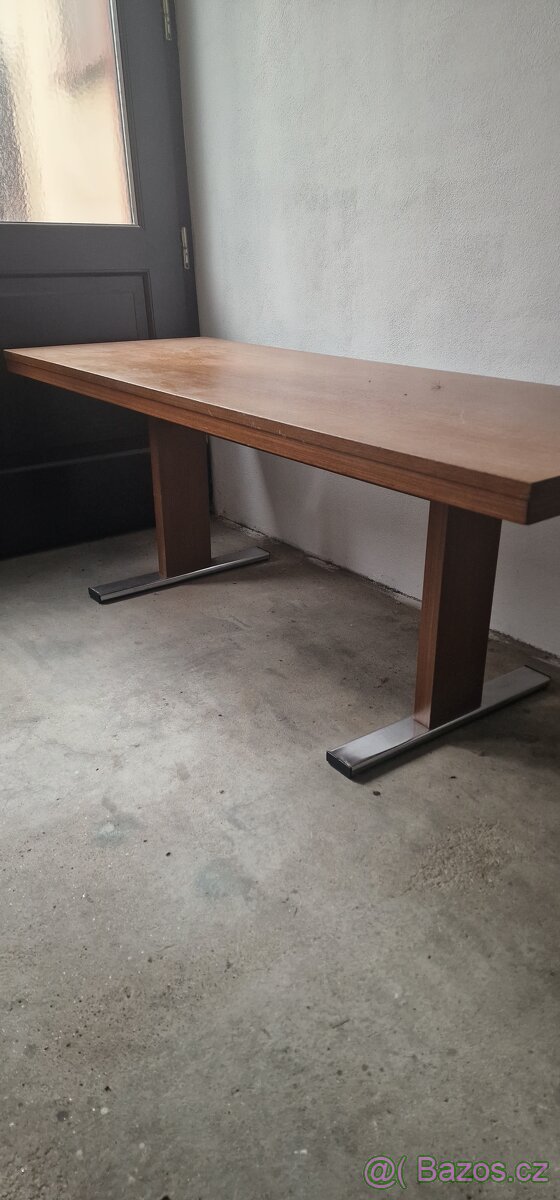Prodám stůl konferenční - 2