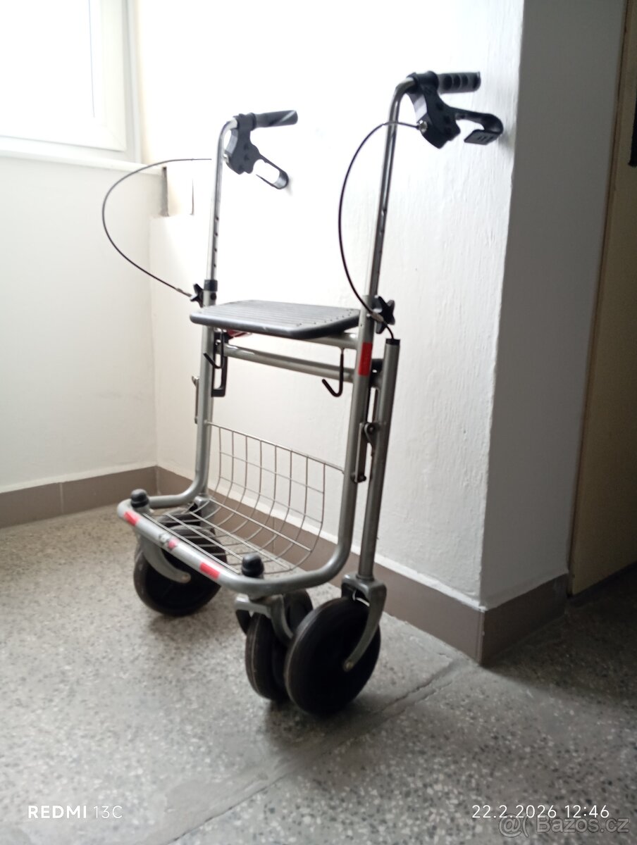 chodítko pro seniory - 2