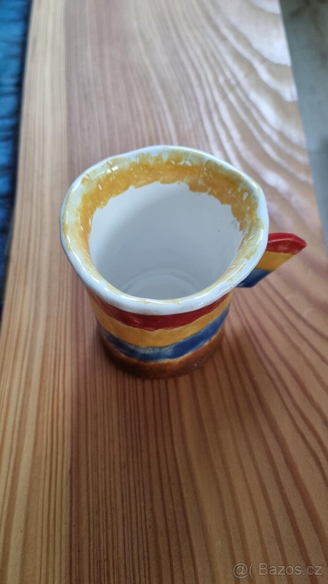 Barevny hrnek hand-made - 2