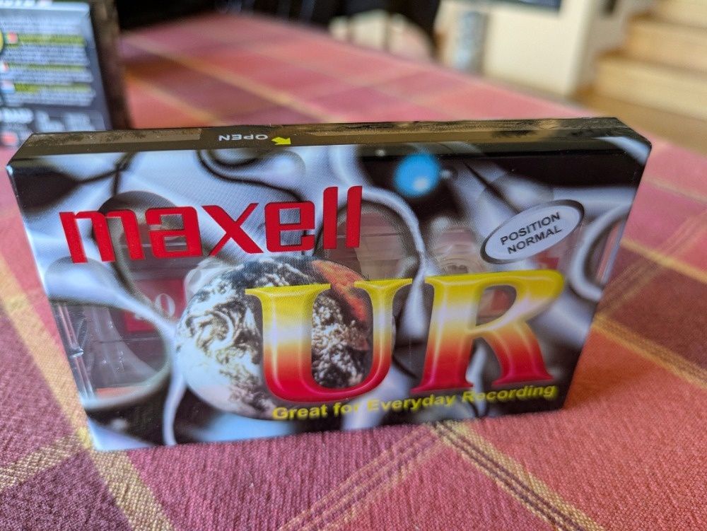 Prodám níže uvedené nové audio / video nosiče : - 2