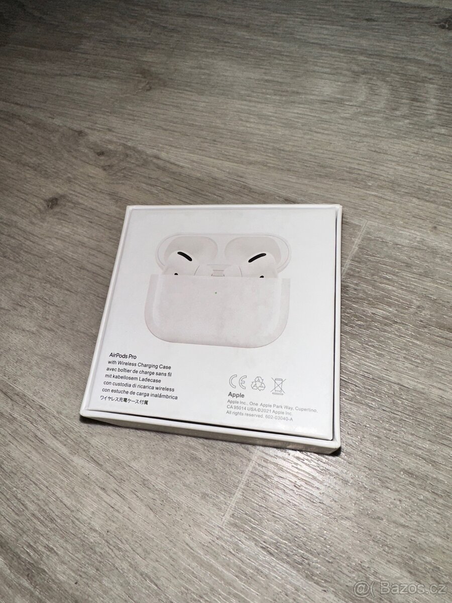 Apple AirPods Pro (1. generace) - 2