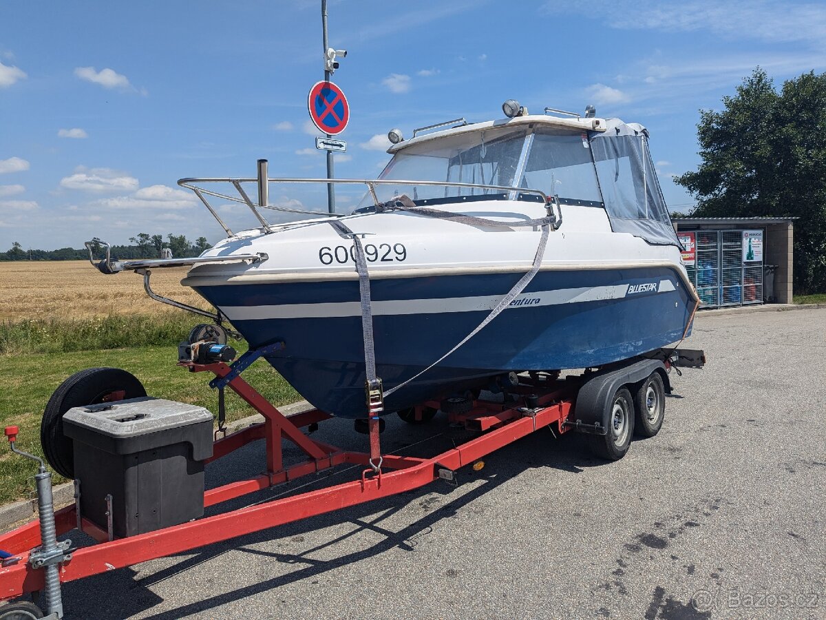 BLUE STAR 15 CUDDY kajutova loď - 2