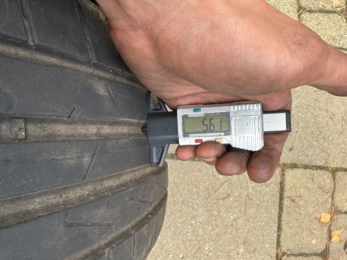 205/60/16 Hankook dvě letní pneu - 2