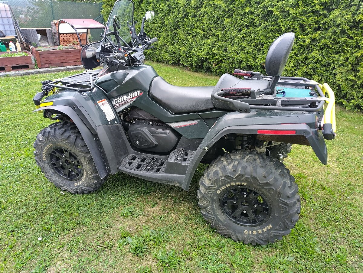 Čtyřkolka CanAm Outlander 800 Max