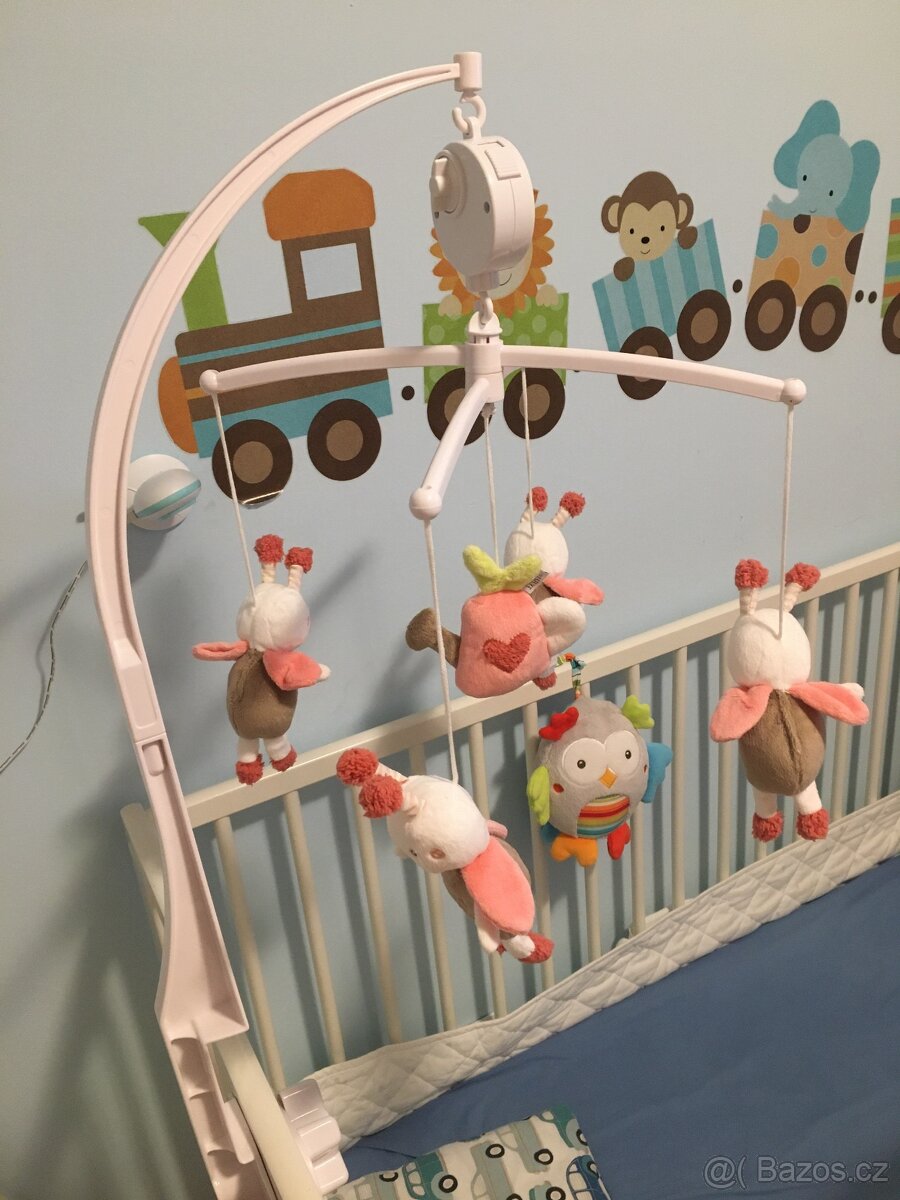 Hrací kolotoč nad postýlku - 2