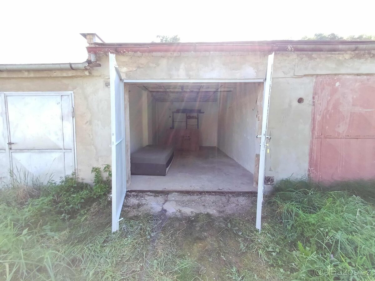 Pronájem garáže Chvaletice - 2