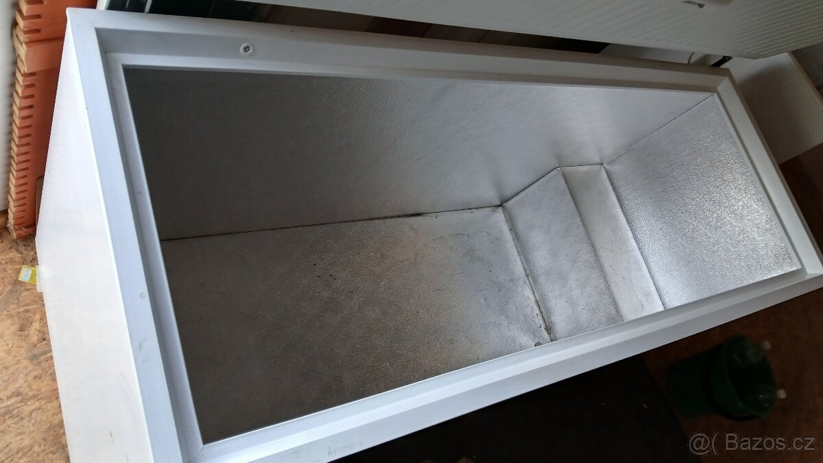 Mrazák 450 lt Whirlpool - 2