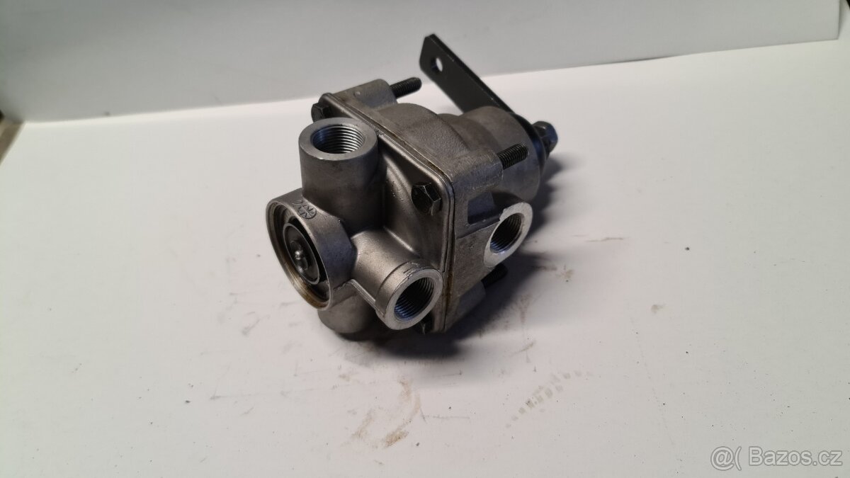 Řídicí ventil přívěsu WABCO 473 011 000 0 (Kamion) - 2