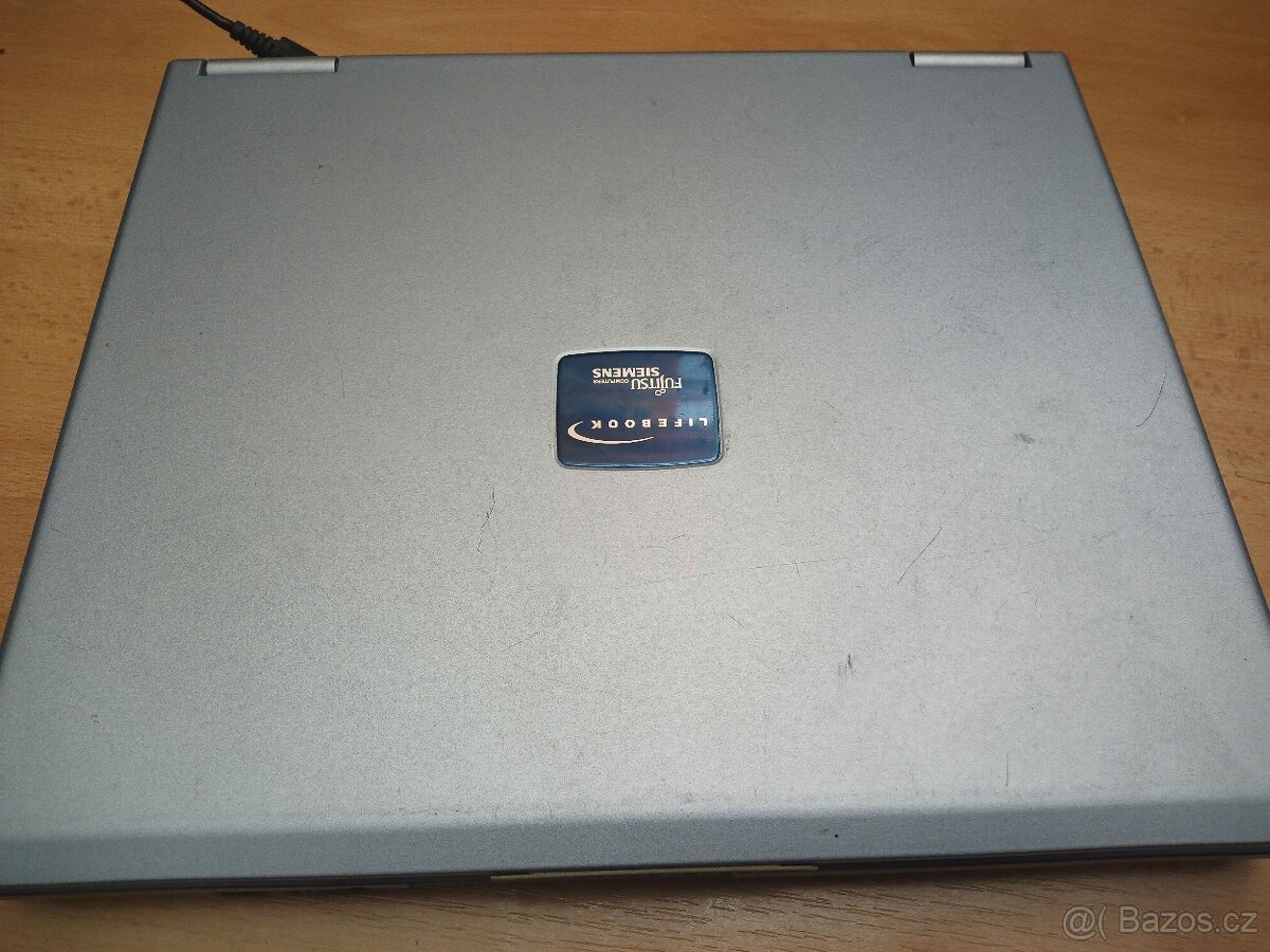 Fujitsu Siemens Lifebook E7010 - 2